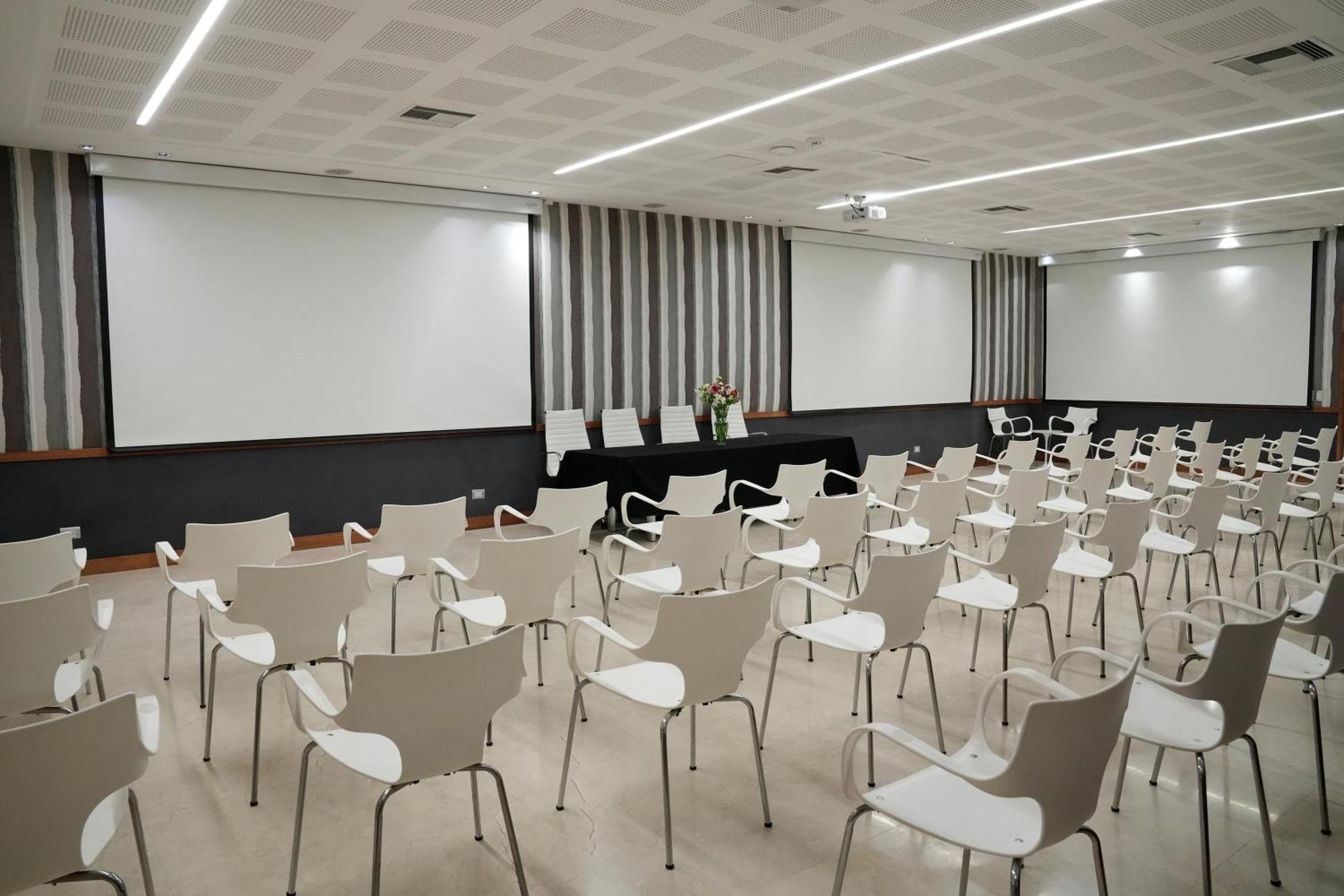 Hotel Metropolitano Supara — Photos 2